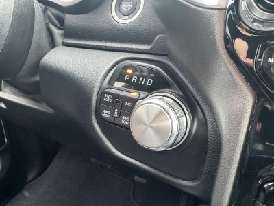 Dodge RAM 1500 5.7 V8 Laramie Night | 12 inch Uconnect | Trekhaak | LPG | Eerste eigenaar foto 15