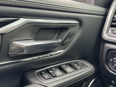 Dodge RAM 1500 5.7 V8 Laramie Night | 12 inch Uconnect | Trekhaak | LPG | Eerste eigenaar foto 16