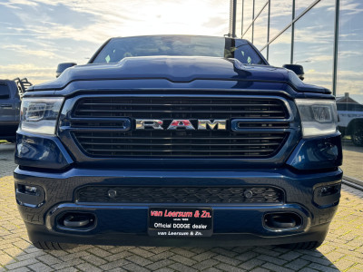 Dodge RAM 1500 5.7 V8 Laramie Sport | LPG | 45.258 km | Bedslide | Alpine | Apple Carplay | Trekhaak foto 4