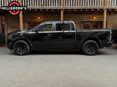 Dodge RAM 1500 5.7 V8 Limited Night, 22 4Play velgen, Digitaal Dashboard, Black Edition, Panoramadak foto 4