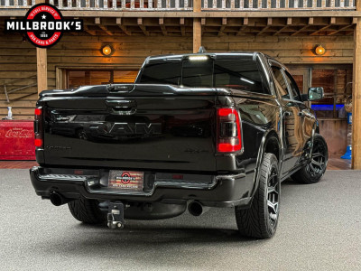 Dodge RAM 1500 5.7 V8 Limited Night, 22 4Play velgen, Digitaal Dashboard, Black Edition, Panoramadak foto 6