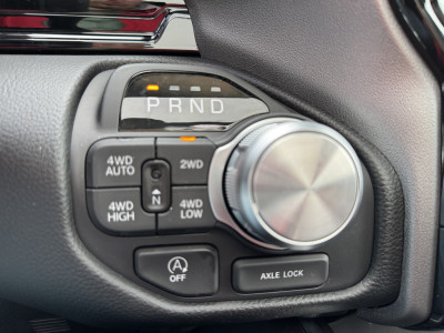 Dodge RAM 1500 Laramie Night Premium Hurricane | 3 jaar garantie | Pano | Harman Kardon | 22 | Spatbordverbreders foto 17