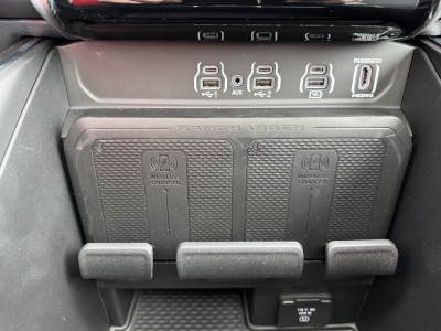 Dodge RAM 1500 Laramie Night Premium Hurricane | 3 jaar garantie | Pano | Harman Kardon | 22 | Spatbordverbreders foto 18
