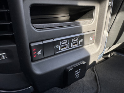 Dodge RAM 1500 Laramie Night Premium Hurricane | LPG | 3 jaar garantie | Digital Mirror & Headup | Apple Carplay & Android Auto foto 19