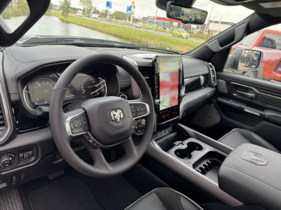 Dodge RAM 1500 Laramie Night XXL Hurricane | 3 jaar garantie | Pano | Harman Kardon | Passenger Screen | foto 6