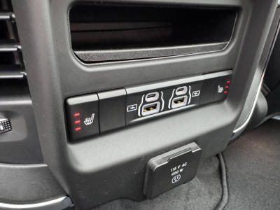 Dodge RAM 1500 Laramie Night XXL Hurricane | 3 jaar garantie | Pano | Harman Kardon | Passenger Screen | foto 9