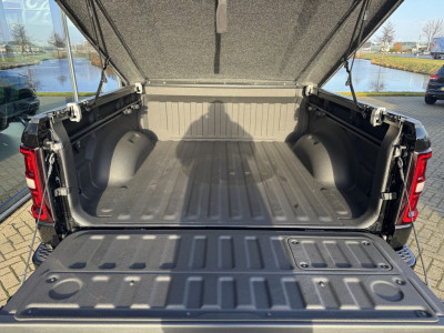 Dodge RAM 1500 Laramie Night XXL Hurricane | 3 jaar garantie | Pano | Harmon Kardon | Passenger Screen | foto 7