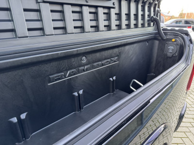 Dodge RAM 1500 Limited Night 540 PK | Bomvol | 3 jaar garantie | Massage stoelen | Pano | Harman Kardon | Passenger Screen foto 10