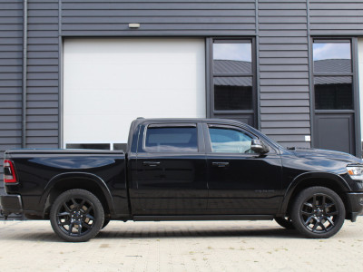 Dodge Ram 1500 5.7 Hemi V8 4x4 Crew Cab Laramie Night | 100% onderhouden | 1 eigenaar foto 3