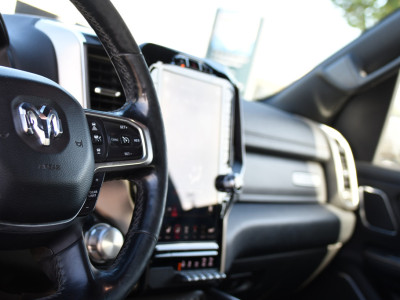 Dodge Ram 1500 5.7 V8 4x4 Crew Cab 57 Laramie Adaptieve Cruise, 360 Camera, PANO, Carplay, Luchtvering, LED, Leder, 3500kg Trekhaak, Stoelverwarming, Uniek! foto 13
