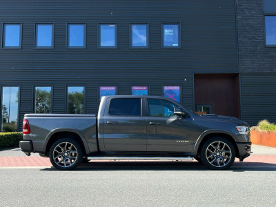 Dodge Ram 1500 5.7 V8 4x4 Crew Cab Laramie | Luchtvering | Pano | 22LMV | Full Options | foto 3