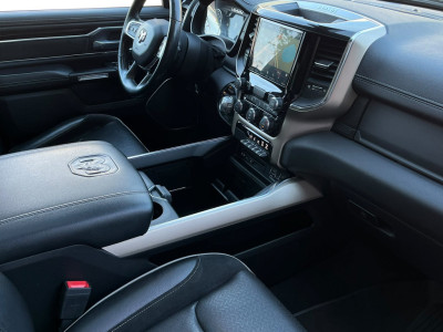 Dodge Ram 1500 5.7 V8 4x4 Crew Cab Laramie | Luchtvering | Pano | 22LMV | Full Options | foto 6