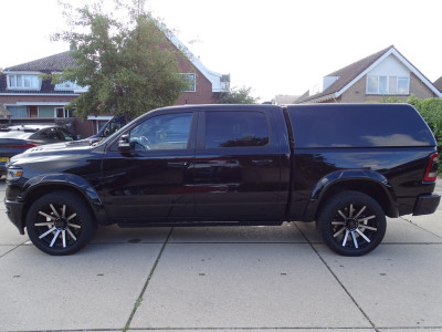 Dodge Ram 1500 5.7 V8 4x4 Crew Cab Limited foto 14