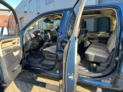 Dodge Ram 1500 5.7 V8 4x4 Crew Cab Limited 18.000KM aantoonbaar, eerste eigenaar foto 15