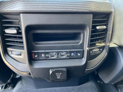 Dodge Ram 1500 5.7 V8 4x4 Crew Cab Limited 18.000KM aantoonbaar, eerste eigenaar foto 18