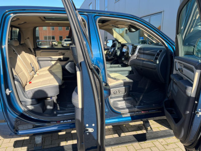 Dodge Ram 1500 5.7 V8 4x4 Crew Cab Limited 18.000KM aantoonbaar, eerste eigenaar foto 9