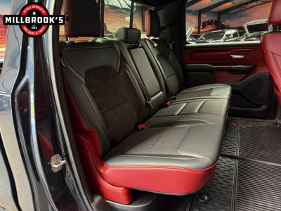 Dodge Ram 1500 5.7 V8 4x4 Crew Cab Rebel foto 11