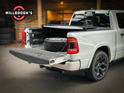 Dodge Ram 1500 5.7 V8 4x4 Limited Night, BPM VRIJ, op voorraad!! foto 8
