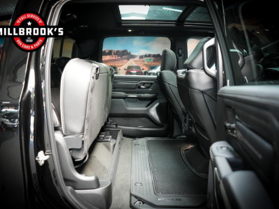 Dodge Ram 1500 5.7 V8 4x4 Limited Night E-Torque, BPM VRIJ, Rambox, LPG foto 20