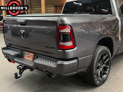 Dodge Ram 1500 5.7 V8 4x4 Sport GT, BPM VRIJ, LPG, Panoramadak, Digitaal Display, 12 Scherm foto 9