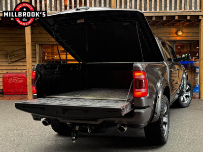 Dodge Ram 1500 5.7 V8 Laramie Widebody, Luchtvering, Panoramadak, Nederlandse auto foto 8