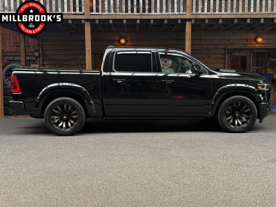 Dodge Ram 1500 5.7 V8 Limited Longhorn, Widebody, Black Edition, LPG Sport pakket, FUEL velgen foto 9