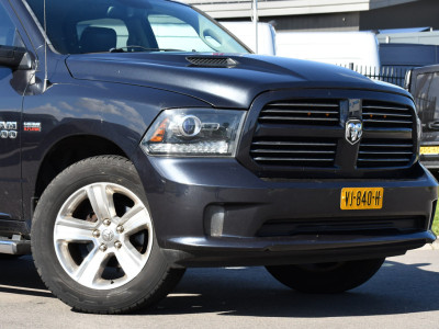 Dodge Ram 1500 5.7 V8 Quad Cab 64 Camera, Cruise, Stoelverwarming, Leder, LED, 402pk, Trekhaak, Prins Gas, Uniek! foto 8