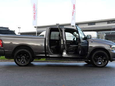 Dodge Ram 1500 5.7 V8 Quad Cab 64 Cruise, Camera, 402pk, Automaat, 3500kg, Trekhaak, Stoelverwarming, Leder, Multimedia, Sensoren, Uniek! foto 11