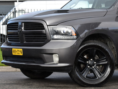 Dodge Ram 1500 5.7 V8 Quad Cab 64 Cruise, Camera, 402pk, Automaat, 3500kg, Trekhaak, Stoelverwarming, Leder, Multimedia, Sensoren, Uniek! foto 7