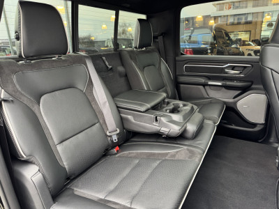 Dodge Ram 1500 Laramie Night Hurricane | 3 jaar garantie | Pano | Harman Kardon | Passenger Screen foto 19