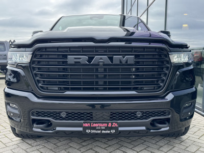 Dodge Ram 1500 Laramie Night Hurricane | 3 jaar garantie | Pano | Harman Kardon | Passenger Screen foto 2