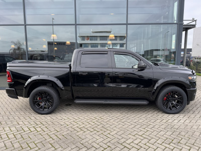 Dodge Ram 1500 Laramie Night Hurricane | 3 jaar garantie | Pano | Harman Kardon | Passenger Screen foto 3