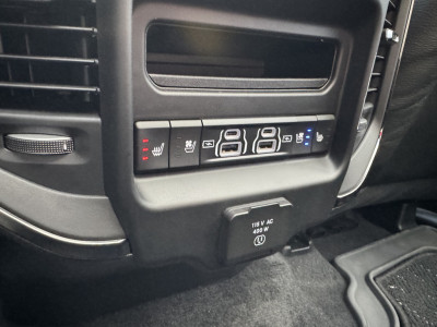 Dodge Ram 1500 Limited HULK Edition | 3 jaar garantie | Pano | Harman Kardon | 22 | Flares | Passenger screen foto 20
