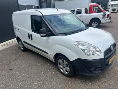 Fiat Doblò Cargo 1.3 MultiJet airco !!! motor slecht bad engine !! foto 8