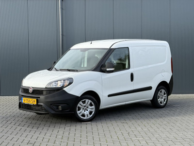 Fiat Doblò Cargo 1.6 MJ 105 PK / L1H1 / 1e EIG. / AIRCO / CRUISE / TREKHAAK / NAVI / 3-ZITS foto 2