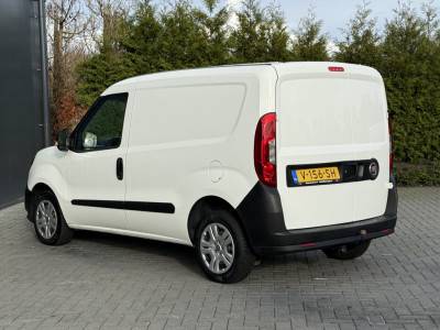 Fiat Doblò Cargo 1.6 MJ 105 PK / L1H1 / 1e EIG. / AIRCO / CRUISE / TREKHAAK / NAVI / 3-ZITS foto 5