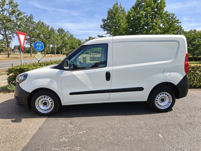 Fiat Doblò Cargo 1.6 MJ L1H1 AIRCO BJ 2022 foto 12
