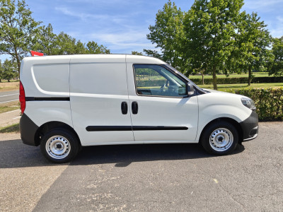 Fiat Doblò Cargo 1.6 MJ L1H1 AIRCO BJ 2022 foto 13
