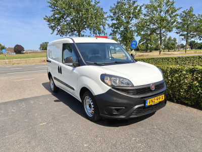 Fiat Doblò Cargo 1.6 MJ L1H1 AIRCO BJ 2022 foto 4