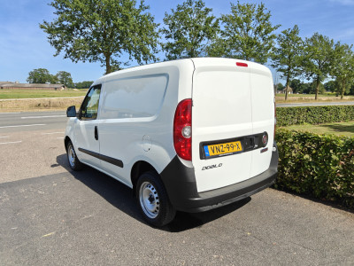 Fiat Doblò Cargo 1.6 MJ L1H1 AIRCO BJ 2022 foto 5