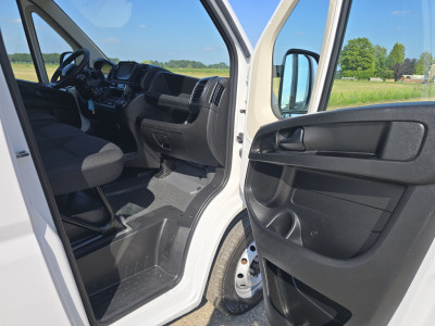 Fiat Ducato 2.2 MultiJet 140 S&S L2H2 3.5t - 140 Pk - Euro 6 - Groot Scherm - Navi - ParkeerCamera - Airco - Cruise Control foto 10