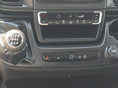 Fiat Ducato 2.2 MultiJet 140 S&S L2H2 3.5t - 140 Pk - Euro 6 - Groot Scherm - Navi - ParkeerCamera - Airco - Cruise Control foto 14