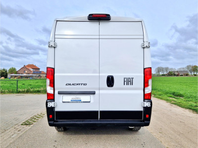 Fiat Ducato 2.2 MultiJet 140 S&S L2H2 3.5t - 140 Pk - Euro 6 - Groot Scherm - Navi - ParkeerCamera - Airco - Cruise Control foto 5