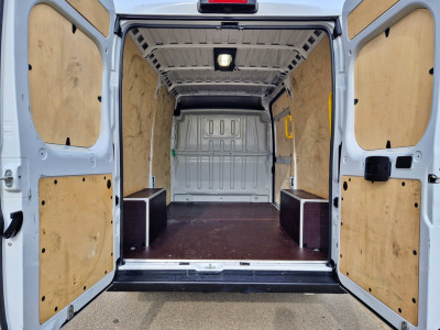 Fiat Ducato 2.2 MultiJet 140 S&S L2H2 3.5t - 140 Pk - Euro 6 - Groot Scherm - Navi - ParkeerCamera - Airco - Cruise Control foto 6