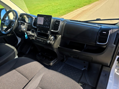 Fiat Ducato 2.2 MultiJet L2 H2 3.5t - 140 Pk - Euro 6 - Groot Scherm - Navi - ParkeerCamera - Airco - Cruise Control foto 14
