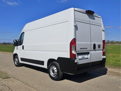 Fiat Ducato 2.2 MultiJet L2 H2 3.5t - 140 Pk - Euro 6 - Groot Scherm - Navi - ParkeerCamera - Airco - Cruise Control foto 3