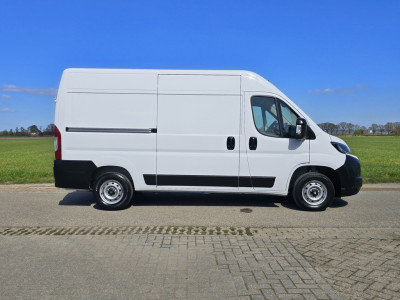 Fiat Ducato 2.2 MultiJet L2 H2 3.5t - 140 Pk - Euro 6 - Groot Scherm - Navi - ParkeerCamera - Airco - Cruise Control foto 9