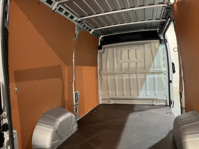 Fiat Ducato 2.3 MultiJet 120 PK L2H2 / Euro 6 / Airco / Cruise Control / Trekhaak / Navigatie / 3-Zits / foto 13