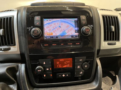 Fiat Ducato 2.3 MultiJet 120 PK L2H2 / Euro 6 / Airco / Cruise Control / Trekhaak / Navigatie / 3-Zits / foto 9