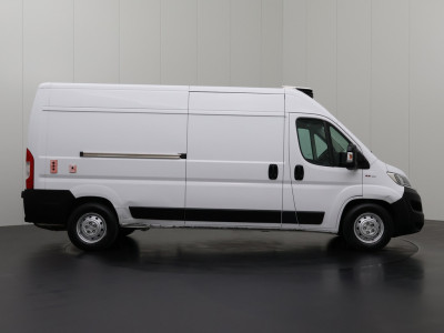 Fiat Ducato 2.3 MultiJet 150PK L3H2 Koelauto | Laadklep | Navigatie | Camera | 3-Persoons | Airco | Cruise foto 13